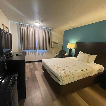 Brentwood Inn Clinton Εξωτερικό φωτογραφία