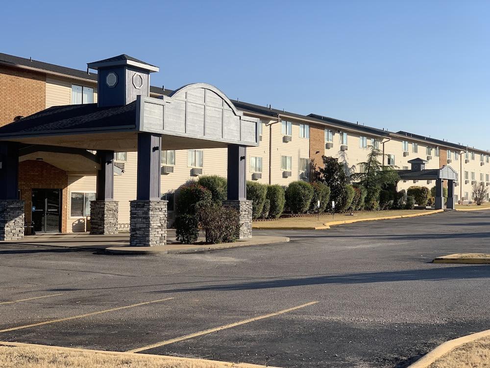 Brentwood Inn Clinton Εξωτερικό φωτογραφία