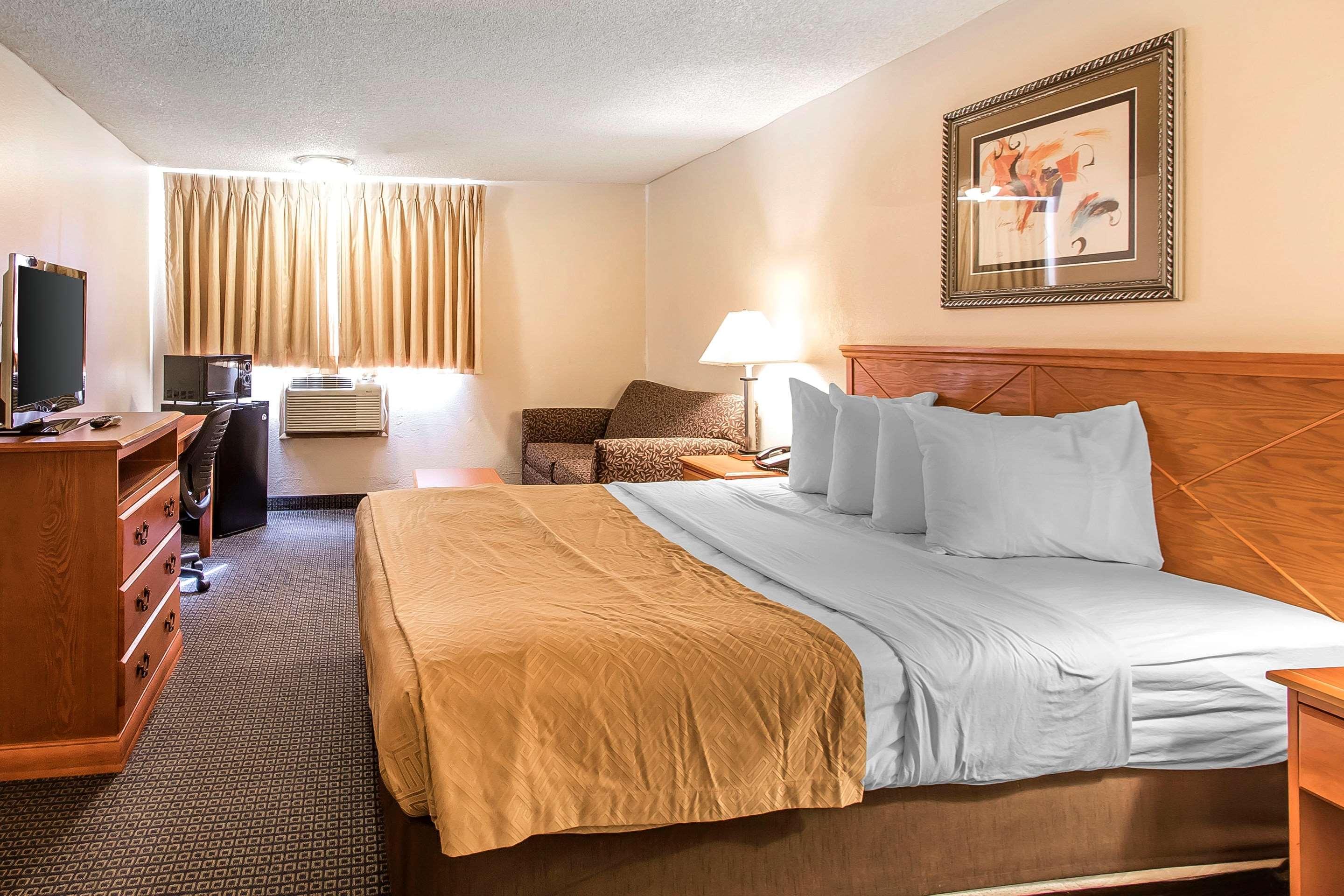 Brentwood Inn Clinton Εξωτερικό φωτογραφία